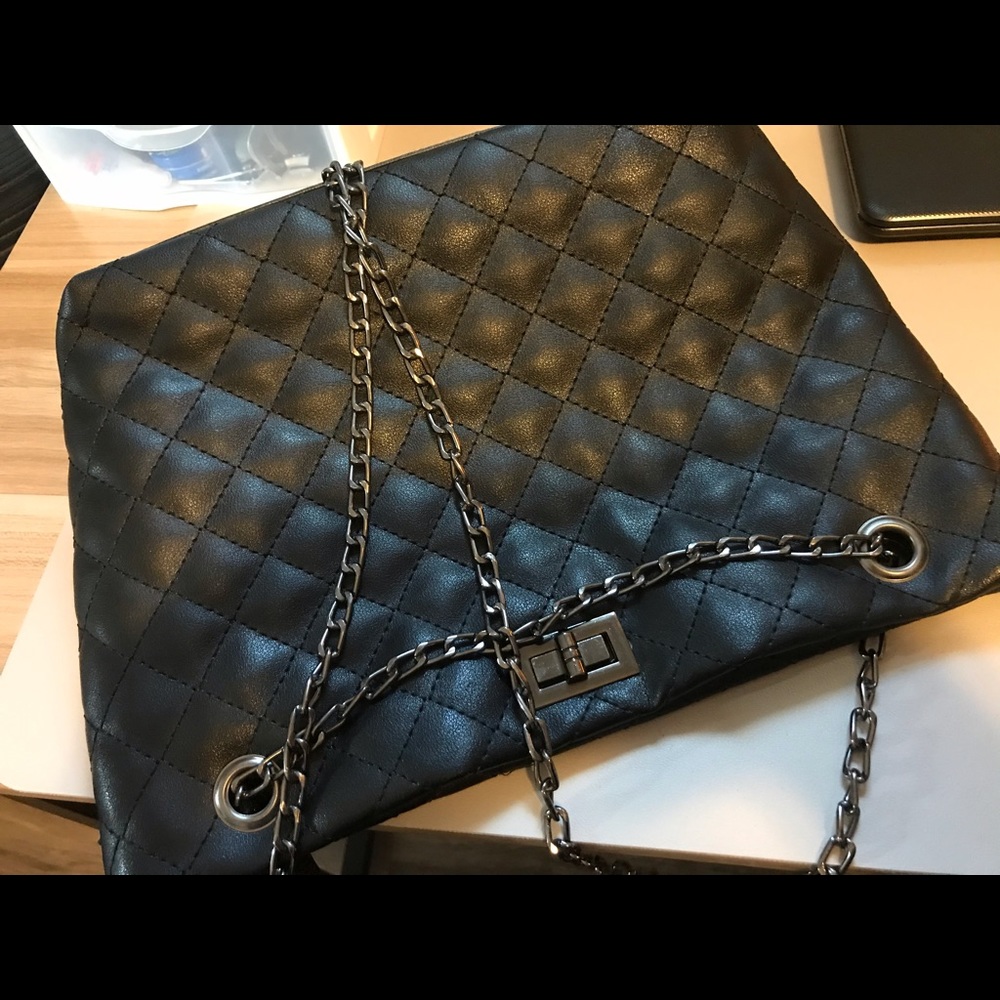 Black used purse